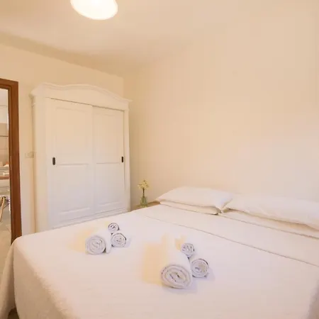 Ilios Apartman *